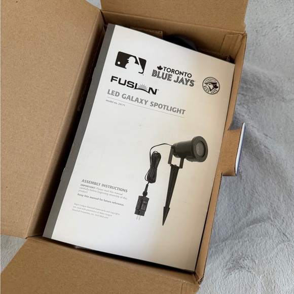 LED Galaxy Spotlight - Black - Picture 7 of 8